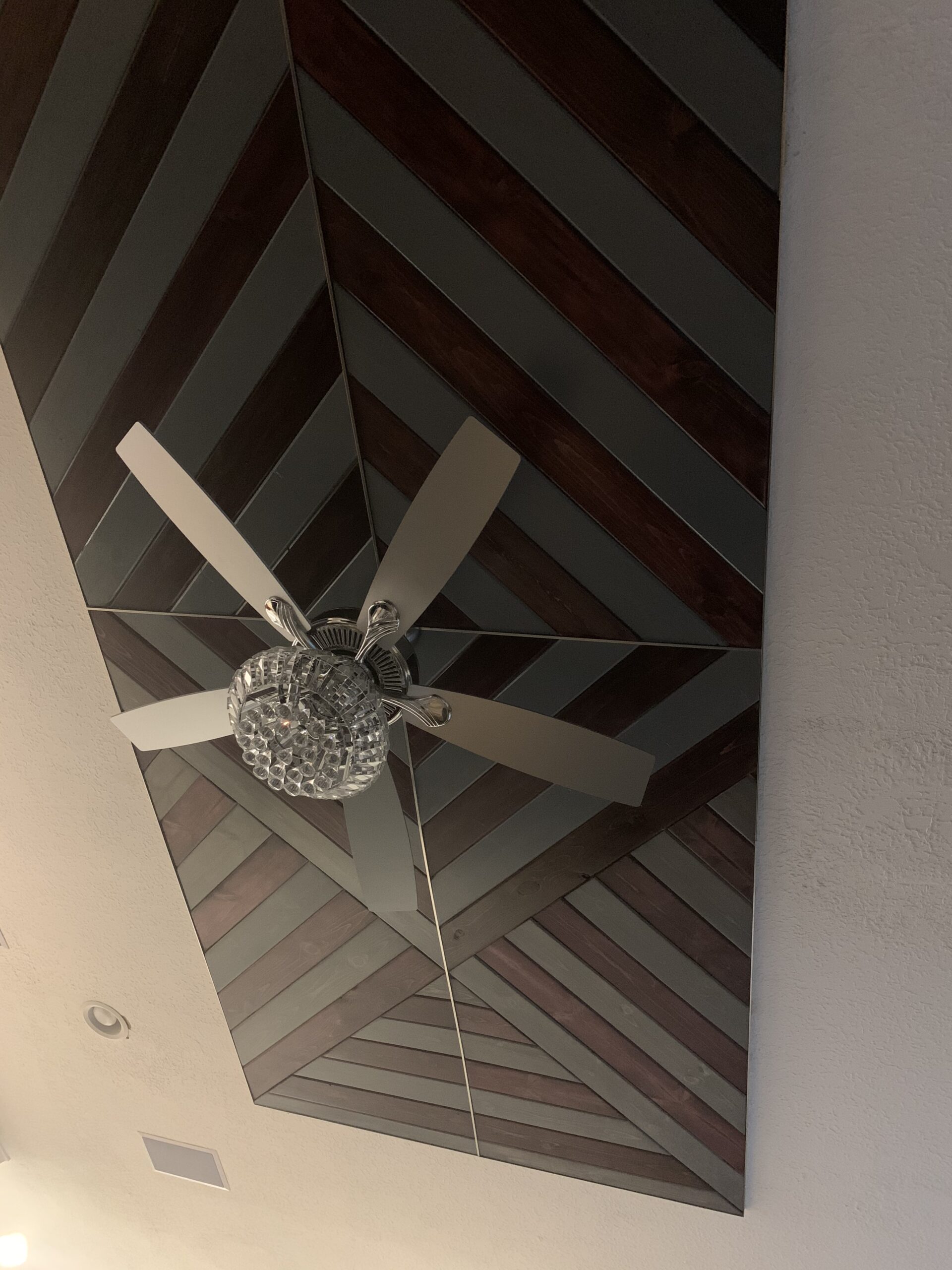 Aluminum ceiling detail installation thumbnail